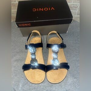 Vionic Rest Farra  Navy comfort sandal size 7.5